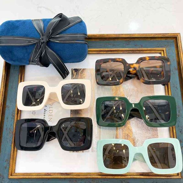 22 new g family large plate red of same type gg08992022 brand fashion design trendy sunglasses factory direct sales, White;black
22 new g family large plate red of same type gg08992022 brand fashion design trendy sunglasses factory direct sales, White;black