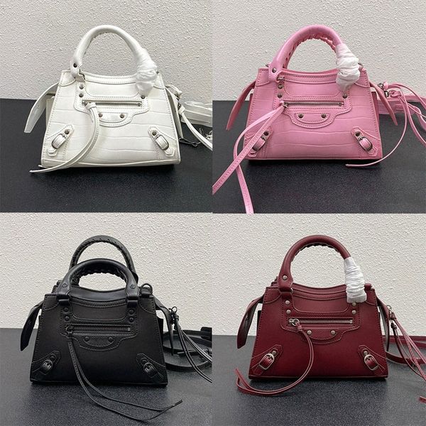 luxury designer neo classic handle city bag women handbags crossbody motorcycle bags genuine leather fashion shoulder trend ladies purses
luxury designer neo classic handle city bag women handbags crossbody motorcycle bags genuine leather fashion shoulder trend ladies purses