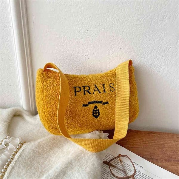flash clearance sale leisure candy color lamb hair armpit foreign style leisure fashion winter one shoulder portable bag
flash clearance sale leisure candy color lamb hair armpit foreign style leisure fashion winter one shoulder portable bag