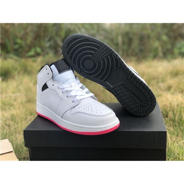 shoes est sale 1 mid gs white black hyper pink designer basketball fashion i what the kids sport sneakers high quality
shoes est sale 1 mid gs white black hyper pink designer basketball fashion i what the kids sport sneakers high quality