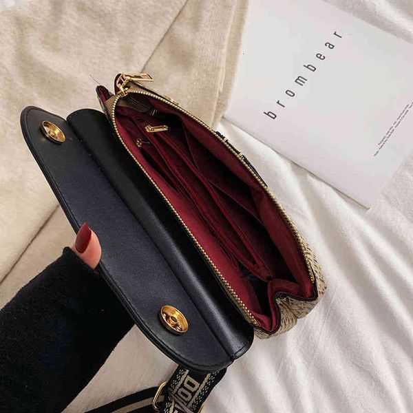 factory direct sale bag female msenger versatile 2022 new ins super fire canvas shell small square fashionable and atmospheric single should
factory direct sale bag female msenger versatile 2022 new ins super fire canvas shell small square fashionable and atmospheric single should