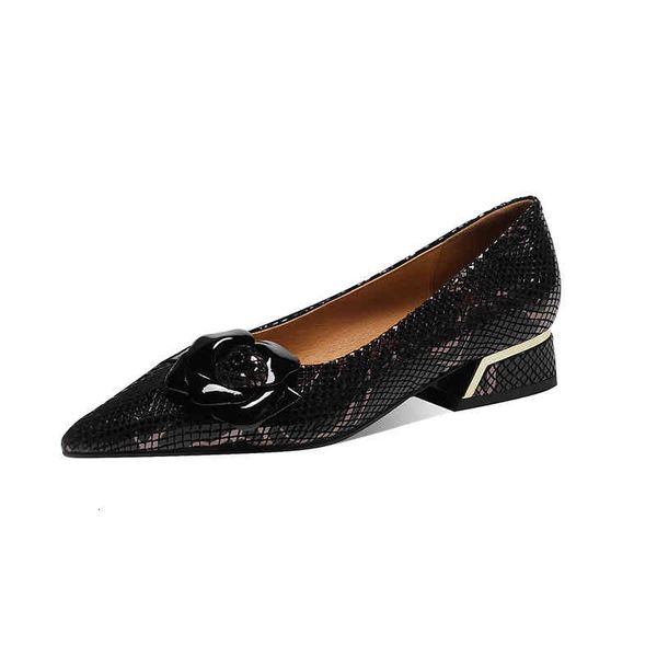 dress shoes autumn and winter women's shoes pointed thick heeled low flower snake pattern electroplated heel commuting otys, Black
dress shoes autumn and winter women's shoes pointed thick heeled low flower snake pattern electroplated heel commuting otys, Black