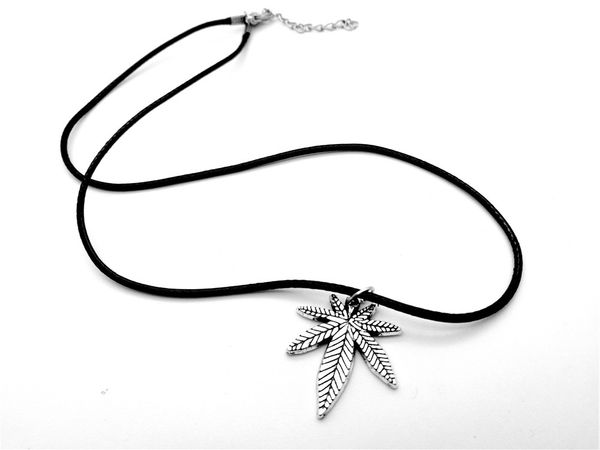 30pcs european american canada jamaica hemp maple leaf necklace pendants african plants long tree foliage leaves leather rope necklaces, Silver
30pcs european american canada jamaica hemp maple leaf necklace pendants african plants long tree foliage leaves leather rope necklaces, Silver