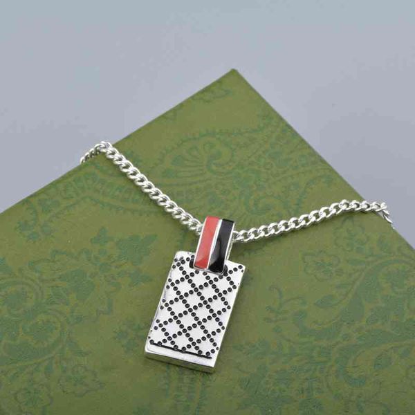 2022 factory wholesale new rectangular rhombic checkered necklace drop glue red black color pendant couple clavicle sweater chain, Silver
2022 factory wholesale new rectangular rhombic checkered necklace drop glue red black color pendant couple clavicle sweater chain, Silver