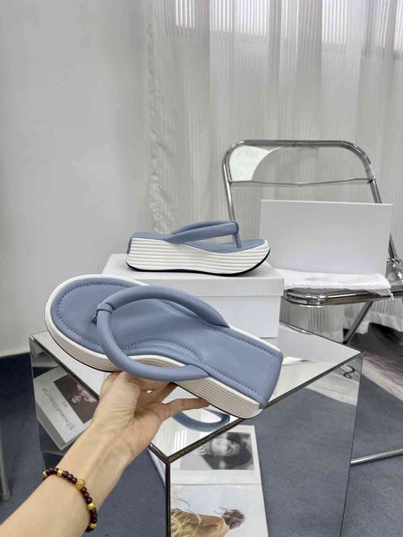 2022 famous brand lightweight slippers women's designer platform sandals for girl loafers paris flip flops ladies classic luxury summer, Black
2022 famous brand lightweight slippers women's designer platform sandals for girl loafers paris flip flops ladies classic luxury summer, Black