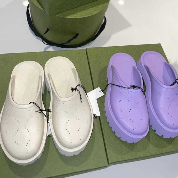 2022 designer slippers women sandals fashion beach shoes thick bottom non-slip classical hole slipper size 35-42, Black
2022 designer slippers women sandals fashion beach shoes thick bottom non-slip classical hole slipper size 35-42, Black