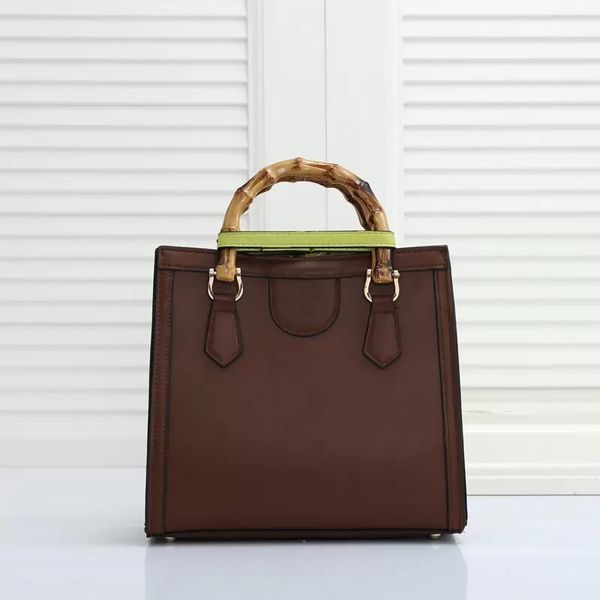 fashion designer handbags new diana bamboo bag vintage exquisite lady shopper leisure party crossbody shoulder bags luxury wallet pu leather
fashion designer handbags new diana bamboo bag vintage exquisite lady shopper leisure party crossbody shoulder bags luxury wallet pu leather