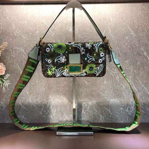 designer luxury bag women messenger shoulder handbag purse canvas hasp hardware buckle embroidered flower letter crossbody clutch wide
designer luxury bag women messenger shoulder handbag purse canvas hasp hardware buckle embroidered flower letter crossbody clutch wide