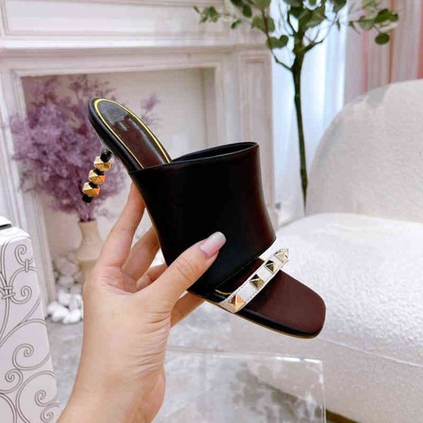 fashion sandals designer women's sandals slippers classic rivet leather material unique 34-41 luxury atmosphere you are worth 79px 9tgu, Black
fashion sandals designer women's sandals slippers classic rivet leather material unique 34-41 luxury atmosphere you are worth 79px 9tgu, Black