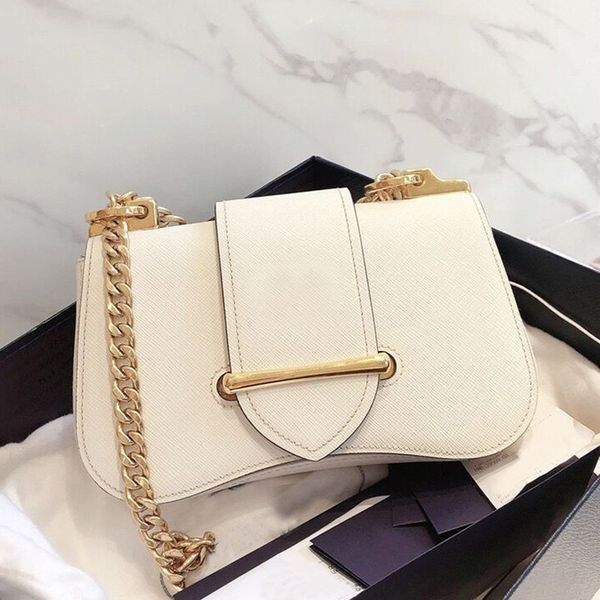 r handbag vintage flap shoulder bags for women luxurys designers saddle bag fashion chain leather water ripple totes classic womans crossbod
r handbag vintage flap shoulder bags for women luxurys designers saddle bag fashion chain leather water ripple totes classic womans crossbod