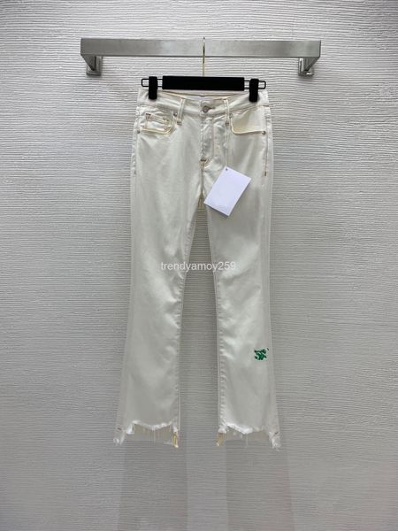women's jeans denim women's pants in early spring: open thread wrapped double letter embroidered irregular burr micro horn capris, Blue
women's jeans denim women's pants in early spring: open thread wrapped double letter embroidered irregular burr micro horn capris, Blue