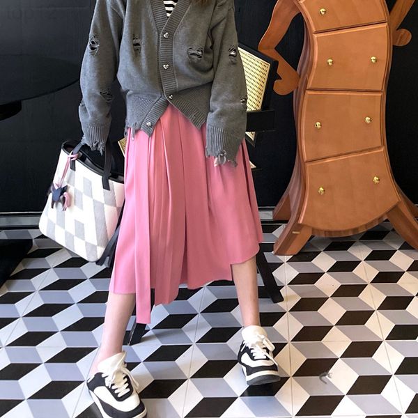 designer 2022 spring and summer new loose elegant temperament irregular high waist thin pleated black a-line skirt 2022, White
designer 2022 spring and summer new loose elegant temperament irregular high waist thin pleated black a-line skirt 2022, White