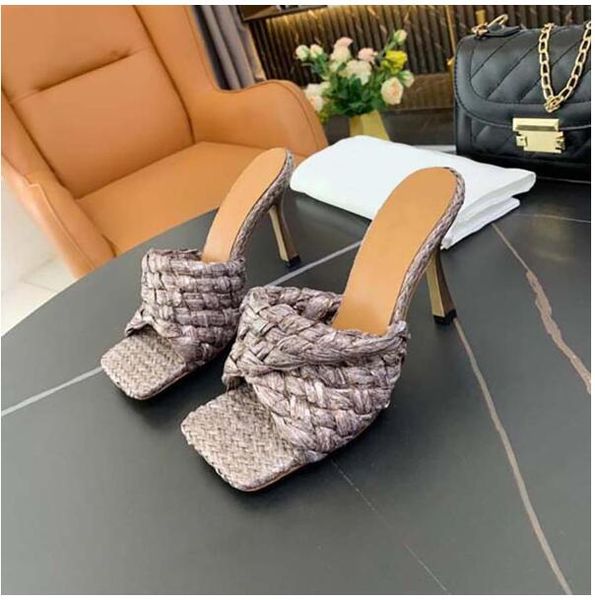 woman slippers high heel flat sandals fashion thin heels sandal beach classic pattern slipper, Black
woman slippers high heel flat sandals fashion thin heels sandal beach classic pattern slipper, Black