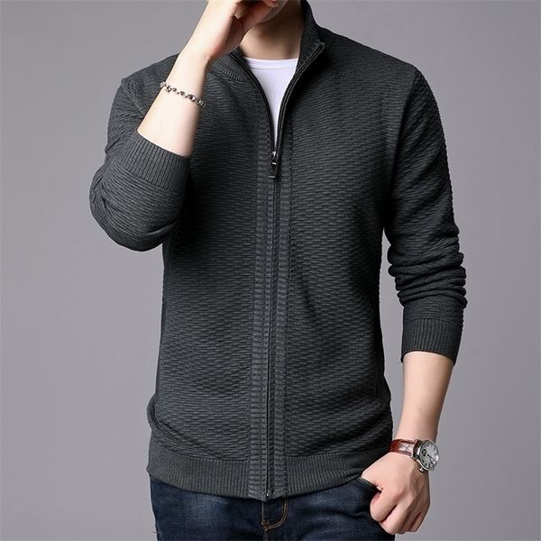 new fashion jackets mens stand collar cardigan trend streetwear overcoat winter slim fit windbreaker casual coat men clothing 201118, Black;brown
new fashion jackets mens stand collar cardigan trend streetwear overcoat winter slim fit windbreaker casual coat men clothing 201118, Black;brown