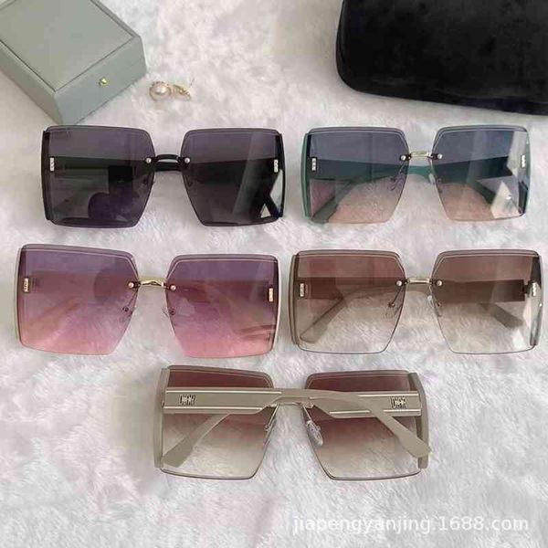 frame red frameless d large number womenfactory outlet fashion men's women's sunglasses2022 trendy latest sunglasses, White;black
frame red frameless d large number womenfactory outlet fashion men's women's sunglasses2022 trendy latest sunglasses, White;black