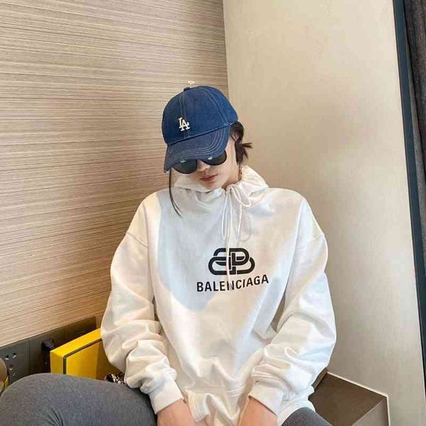 niss b home plush lock letter sweater men's and women's winter new loose long sleeve hooded jacket, Black
niss b home plush lock letter sweater men's and women's winter new loose long sleeve hooded jacket, Black