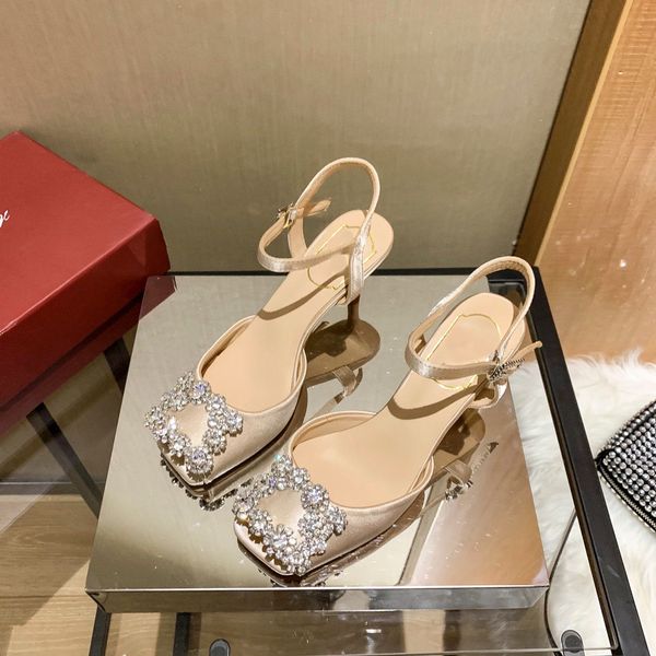 women's fashion outdoor dinner casual shoes new women's non-slip diamond sandals size 35-41, Black
women's fashion outdoor dinner casual shoes new women's non-slip diamond sandals size 35-41, Black