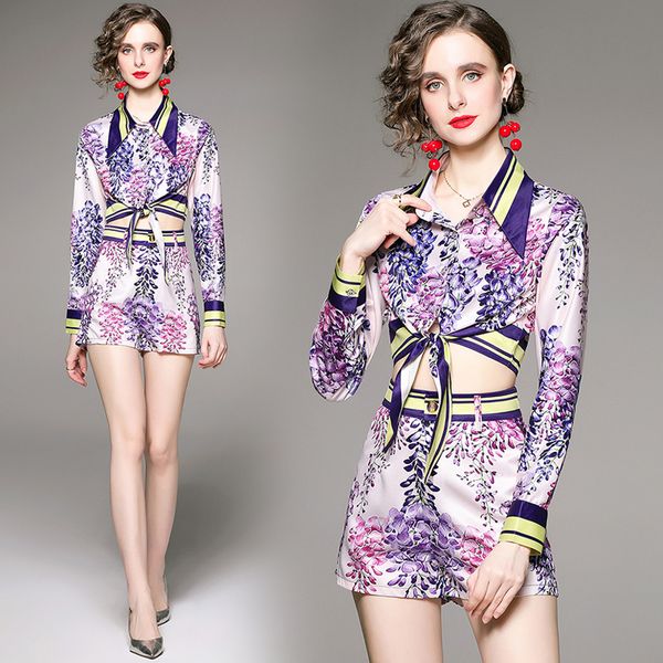 2022 retro floral designer shorts pant suit women classic lapel bow button up shirt and mini shorts sets summer autumn running suits casual, White
2022 retro floral designer shorts pant suit women classic lapel bow button up shirt and mini shorts sets summer autumn running suits casual, White