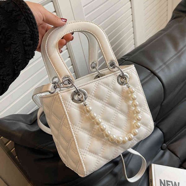 popular bag women's 2022 new single shoulder messenger portable small square wholesale western style ladies designer bags
popular bag women's 2022 new single shoulder messenger portable small square wholesale western style ladies designer bags