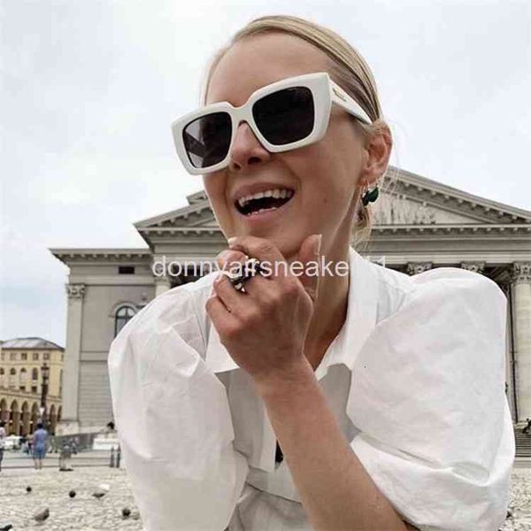 sunglasses b family style personalized plate square ins net red same face small sunglasses bv1030s, White;black
sunglasses b family style personalized plate square ins net red same face small sunglasses bv1030s, White;black