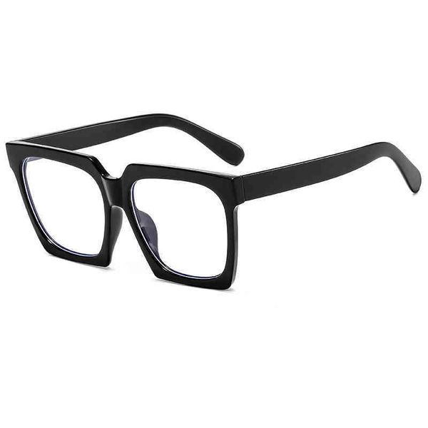 2021 new large frame square sunglass fashion street ssunglass 3382 sunglass, White;black
2021 new large frame square sunglass fashion street ssunglass 3382 sunglass, White;black