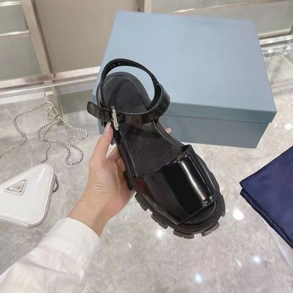 new european and american style women's high-heeled sandals multi-color waterproof table design full set of exquisite packaging thick s, Black
new european and american style women's high-heeled sandals multi-color waterproof table design full set of exquisite packaging thick s, Black