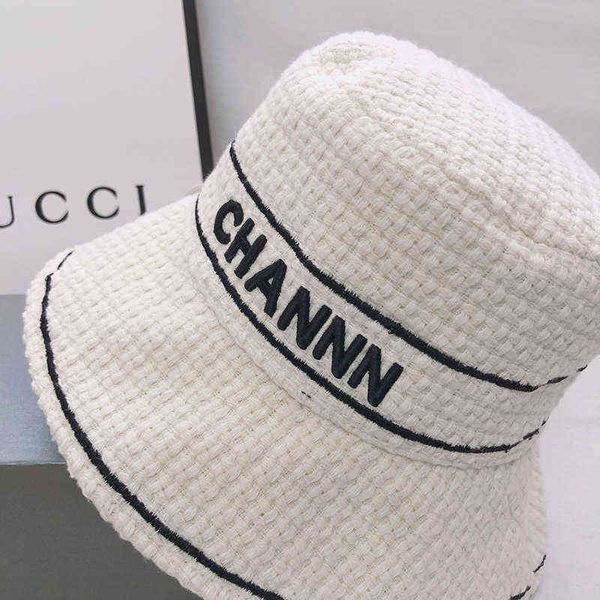 luxurys designers bucket hat men's and women's autumn winters fisherman cap warm designer winter hats leisure fashion 3 colors, Blue;gray
luxurys designers bucket hat men's and women's autumn winters fisherman cap warm designer winter hats leisure fashion 3 colors, Blue;gray