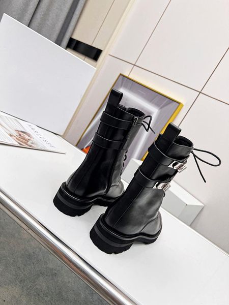 women's ankle runway round boots fashion design new high heel genuine leather material unique style characteristics of beautiful appear, Black
women's ankle runway round boots fashion design new high heel genuine leather material unique style characteristics of beautiful appear, Black