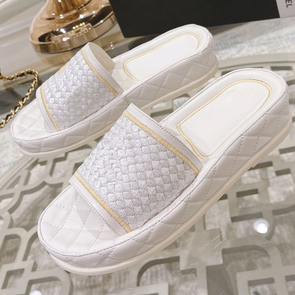 classic gold letter hardware slippers woven coarse printed flip flop sandal slide genuine leather platform slipper straw summer beach slider, Black
classic gold letter hardware slippers woven coarse printed flip flop sandal slide genuine leather platform slipper straw summer beach slider, Black