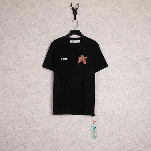 2022 spring summer new off creative letter round neck pullover men's and women's short sleev504o, White;black
2022 spring summer new off creative letter round neck pullover men's and women's short sleev504o, White;black