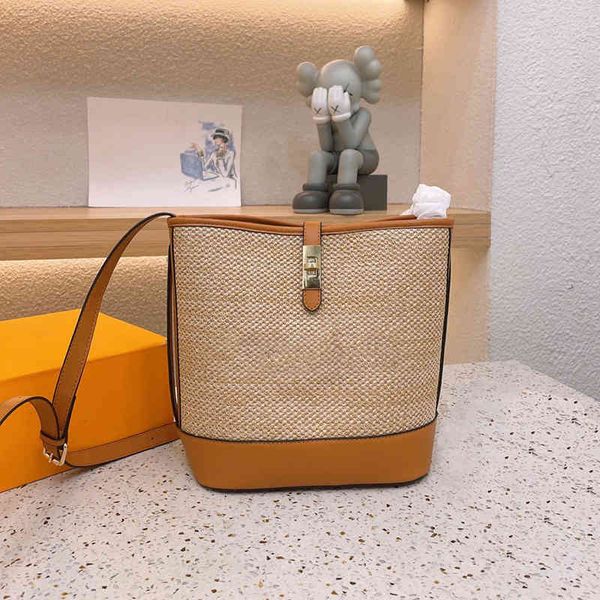 handbag bucket bags fashion straw beach tote messenger designer women shopping shoulder bag crossbody purses 220715
handbag bucket bags fashion straw beach tote messenger designer women shopping shoulder bag crossbody purses 220715