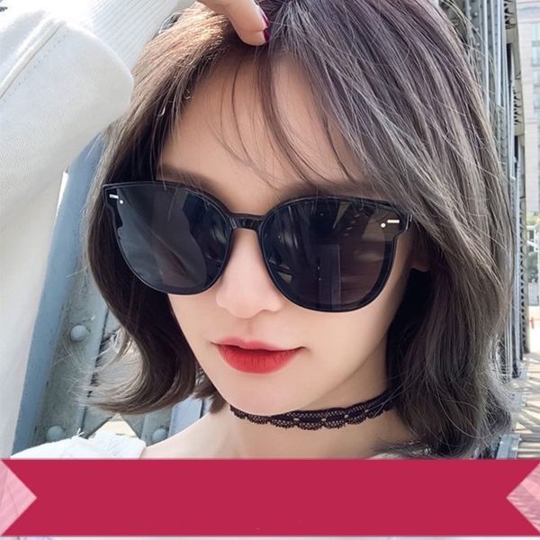 designer men women sunglasses fashion sun glasses for man woman goggle ornamental, White;black
designer men women sunglasses fashion sun glasses for man woman goggle ornamental, White;black