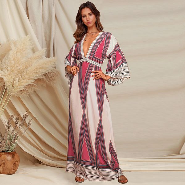 2022 summer women's polyester dress new style a deep v-neck indian print and low skirt, Black;gray
2022 summer women's polyester dress new style a deep v-neck indian print and low skirt, Black;gray