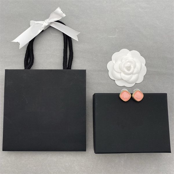 designers pink earrings brand stud earring suitable for womens fashion jewelry jewelry wedding festival, Golden;silver
designers pink earrings brand stud earring suitable for womens fashion jewelry jewelry wedding festival, Golden;silver