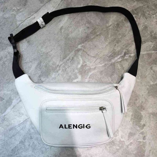 zipper open classic leisure purse simple lightweight chest bag waists back pack black white lychee grain cowhide handbags
zipper open classic leisure purse simple lightweight chest bag waists back pack black white lychee grain cowhide handbags