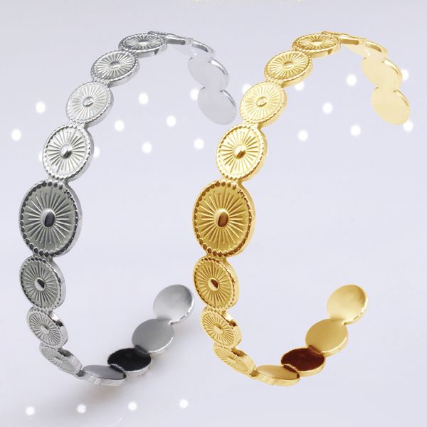 circular opening shaped adjustable stainless steel couple bracelet bracelet women's accessories, Golden;silver
circular opening shaped adjustable stainless steel couple bracelet bracelet women's accessories, Golden;silver