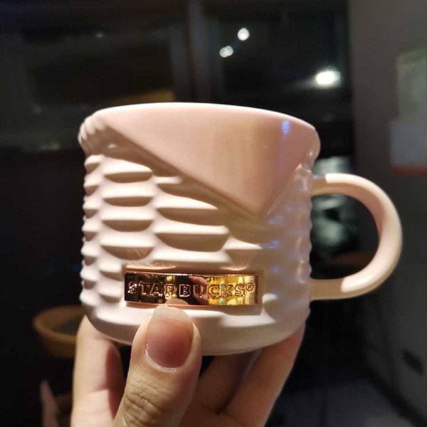starbucks pink gold picnic basket shape woven pattern ceramic mug coffee table cup lovely cat claw pendant
starbucks pink gold picnic basket shape woven pattern ceramic mug coffee table cup lovely cat claw pendant