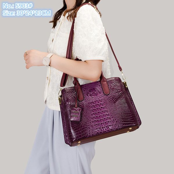 wholesale factory women shoulder bag 5 colors three-piece fashion leather handbags elegant atmospheric pressure flower backpack popular stre
wholesale factory women shoulder bag 5 colors three-piece fashion leather handbags elegant atmospheric pressure flower backpack popular stre
