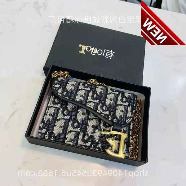 fashion new d fabric embroidery chain short women's card zero wallet one shoulder messenger small square bag
fashion new d fabric embroidery chain short women's card zero wallet one shoulder messenger small square bag