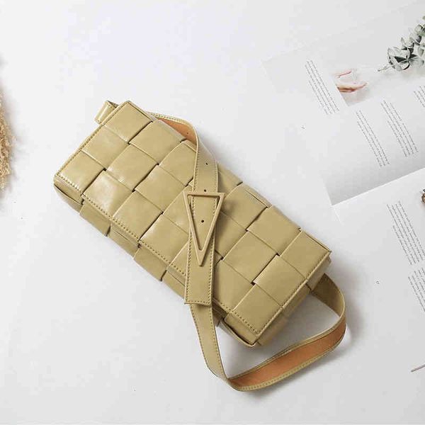handbags designer bottegas and venetas woven men's women's waist fashion leather chest summer versatile messenger bag should r98e
handbags designer bottegas and venetas woven men's women's waist fashion leather chest summer versatile messenger bag should r98e