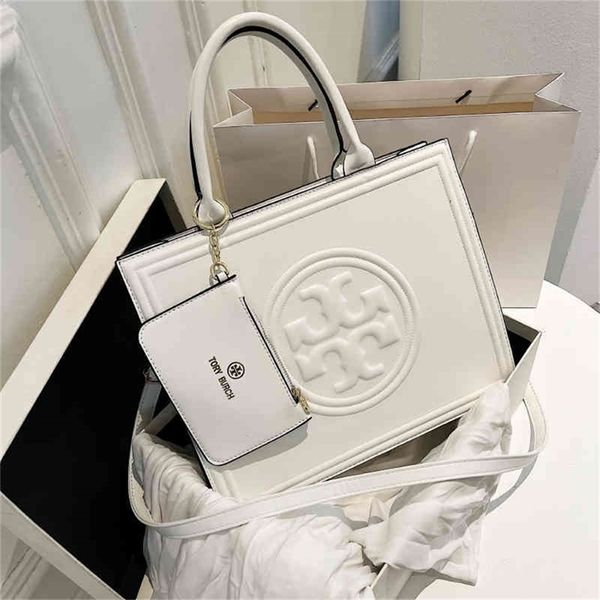 single women's spring and summer fashion messenger large capacity embossed tote ladiesbags 75% off wholesale sale 02
single women's spring and summer fashion messenger large capacity embossed tote ladiesbags 75% off wholesale sale 02