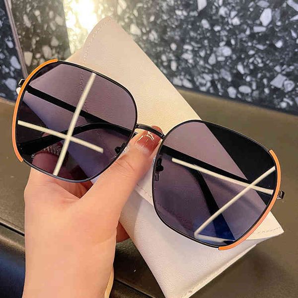 new 2022 men's and women's square oval sunglass personalized anti uv red fashion polarized brand eyeglasses sun glasses for men uv, White;black
new 2022 men's and women's square oval sunglass personalized anti uv red fashion polarized brand eyeglasses sun glasses for men uv, White;black