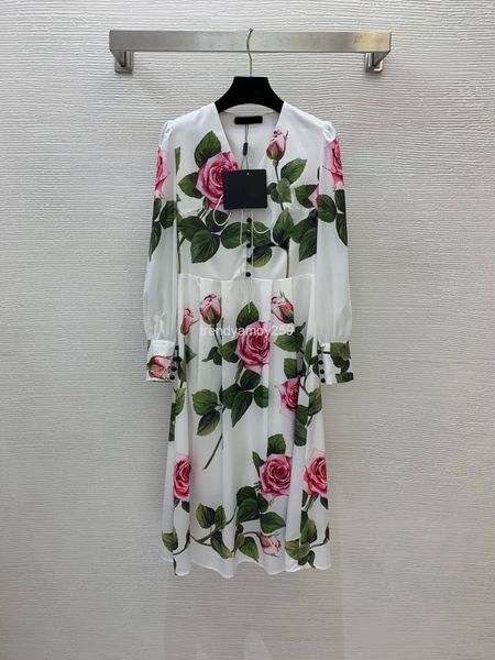 casual dresses autumn and winter rose print v-neck lace up single breasted medium length long sleeve big swing dress, Black;gray
casual dresses autumn and winter rose print v-neck lace up single breasted medium length long sleeve big swing dress, Black;gray