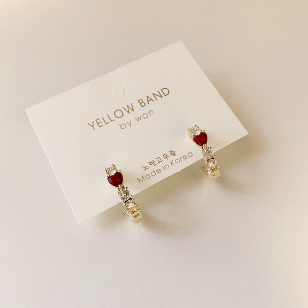 love half circle earrings simple exquisite and versatile female 925 silver needle temperament inlaid with red zircon, Golden;silver
love half circle earrings simple exquisite and versatile female 925 silver needle temperament inlaid with red zircon, Golden;silver