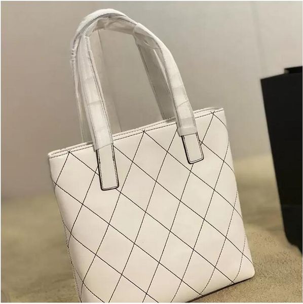 fashion luxury ladies designer bags genuine leather flip mini shoulder bag brand gold-tone metal hardware timeless diamond quilting crossbod
fashion luxury ladies designer bags genuine leather flip mini shoulder bag brand gold-tone metal hardware timeless diamond quilting crossbod