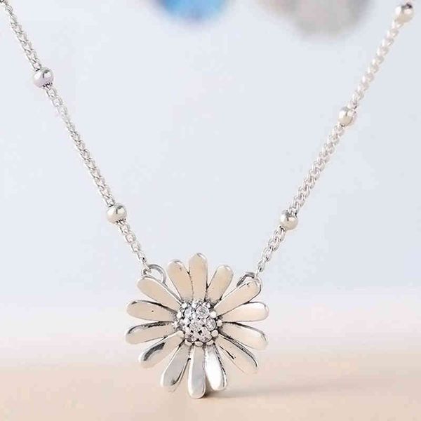 original pave daisy flower collier with crystal necklace for 925 sterling silver women wedding gift diy pandora jewelry
original pave daisy flower collier with crystal necklace for 925 sterling silver women wedding gift diy pandora jewelry