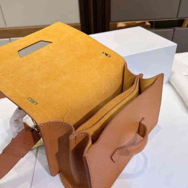 shoulder bags tote women luxury genuine leather handbag designer crossbody causal stylish saddle female purses 220325
shoulder bags tote women luxury genuine leather handbag designer crossbody causal stylish saddle female purses 220325