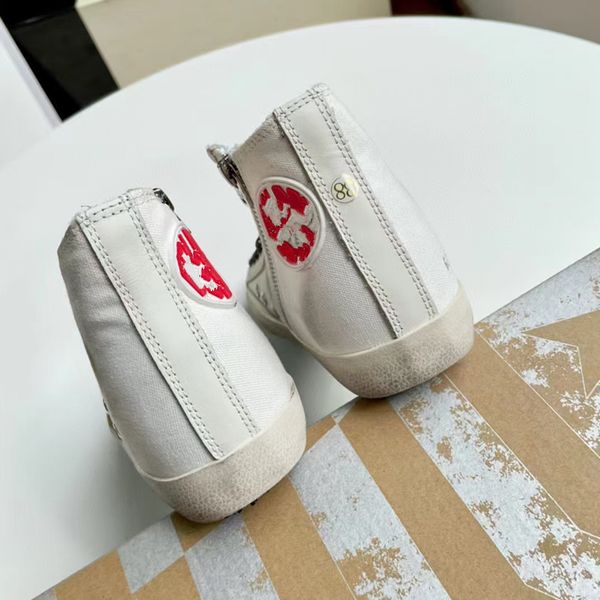 2022 australian deluxe brand golden sneakers super star sequin classic white do-old dirty shoes goose designer man women casual shoes diamon
2022 australian deluxe brand golden sneakers super star sequin classic white do-old dirty shoes goose designer man women casual shoes diamon