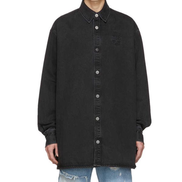 men's casual shirts high street: raf simons embroidered silhouette leather brand denim shirt in autumn and winter 2019, White;black
men's casual shirts high street: raf simons embroidered silhouette leather brand denim shirt in autumn and winter 2019, White;black
