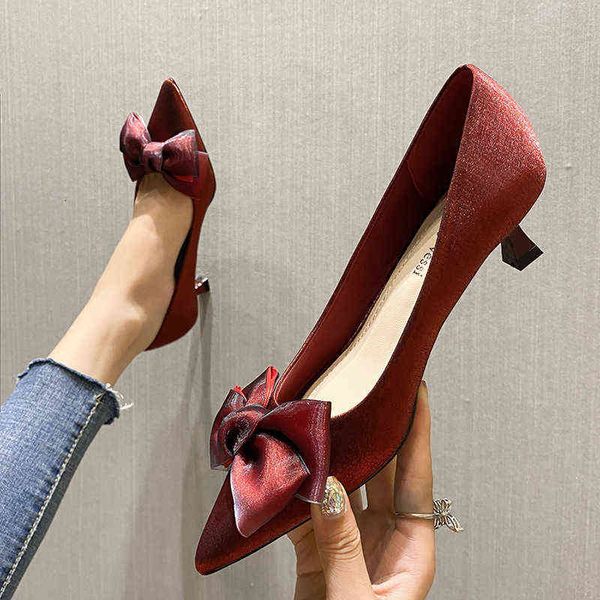 2022 high heel's thin heels pointed red bow xiuhe bride wedding single shoes women, Black
2022 high heel's thin heels pointed red bow xiuhe bride wedding single shoes women, Black